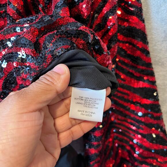 NBD Rochelle Size Medium Bodysuit in Red & Black‎ Long Sleeve - Picture 5 of 7